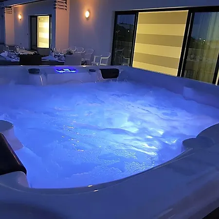 Helvetia Hotel 4*